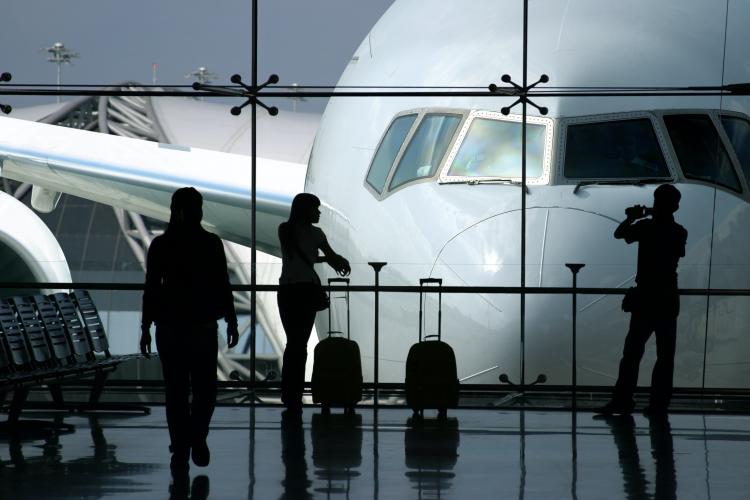 HAOS pe aeroporturile din Europa. Sute de zboruri anulate și lipsă de personal, în plin sezon al vacanțelor