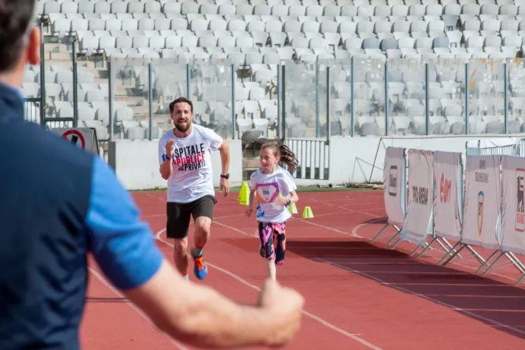 Vedetele au alergat la Cluj, la Crosul Super Eroilor de la Sports Festival