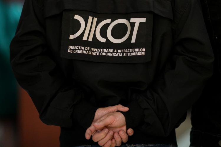 Cine sunt traficanții prinși de DIICOT în laboratorul de droguri. Unul dintre români făcuse închisoare în Columbia