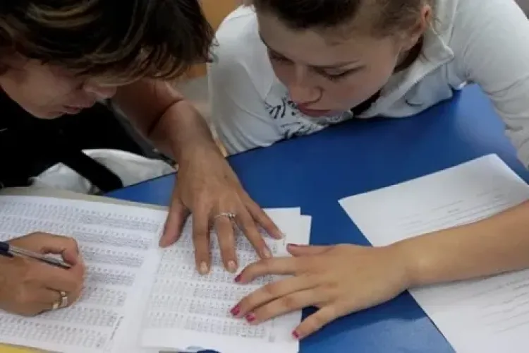 Media 9 la Evaluarea Naţională nu garantează locul la liceul dorit. Părinţii cer Ministerului Educaţiei suplimentarea locurilor la nivel liceal