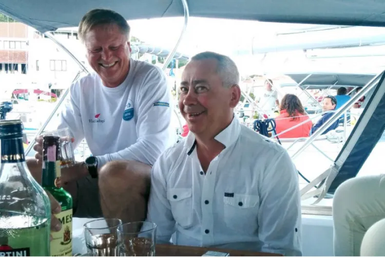 Un magnat rus, găsit împuşcat în cap, în propria piscină. Moartea oligarhului, învăluită în mister