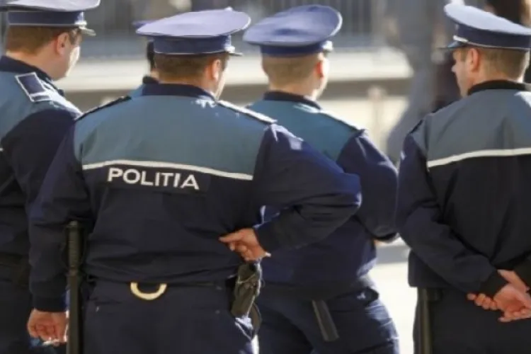 Sediu de Poliţie, spart de hoţi. Hoţii au dat foc la dosarele penale