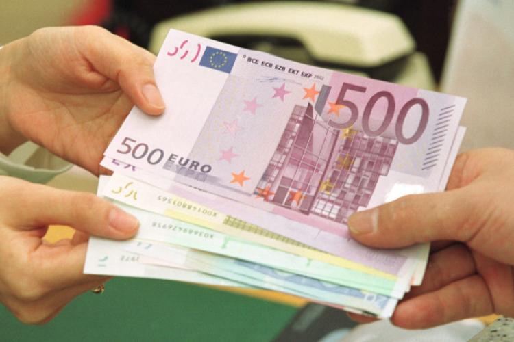 Studenţii pot primi 10.000 de euro, cu garanţie de la stat. Pe ce pot cheltui acești bani
