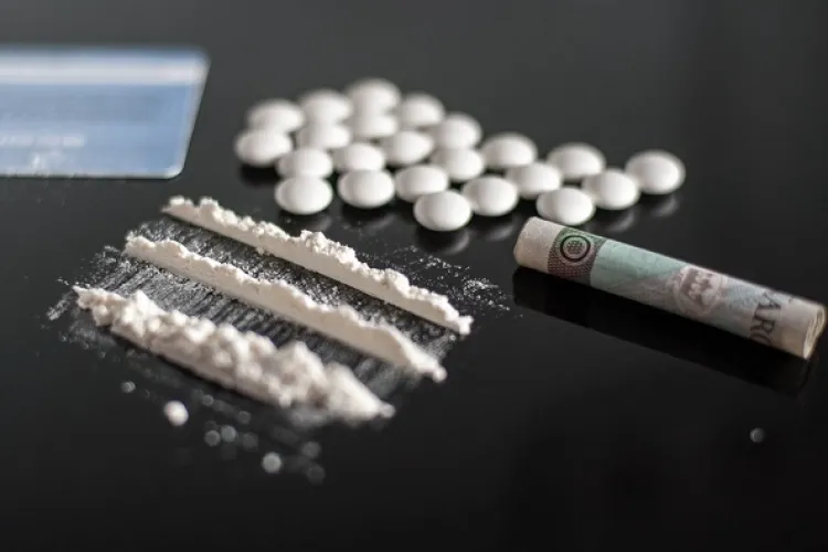 S-a descoperit un laborator clandestin de droguri în apropierea unei baze NATO. Baza găzduieşte arme nucleare