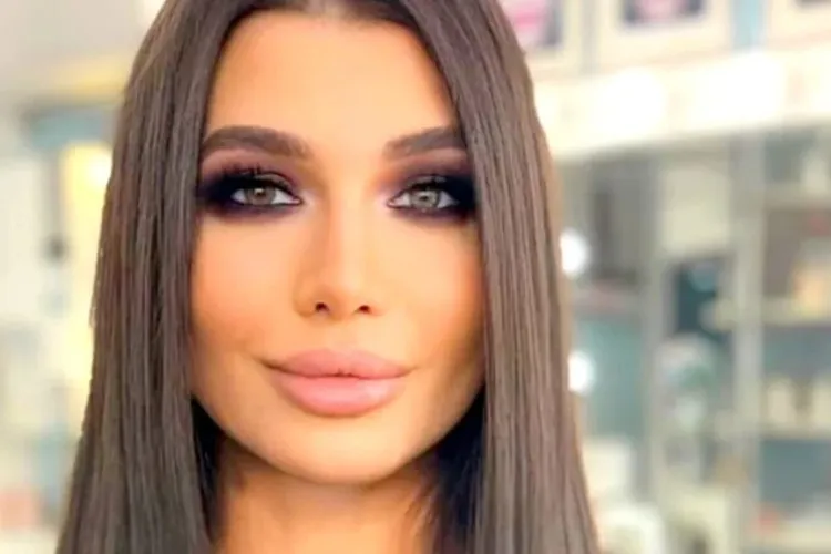 Elena Băsescu a ajuns de nerecunoscut din cauza intervențiilor la nivelul feței - FOTO   