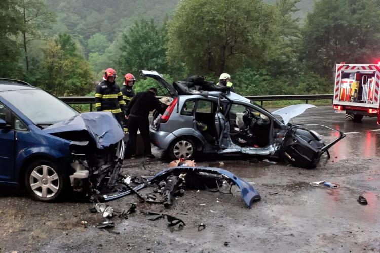 Accident mortal la Ciucea. O tânăra și-a pierdut viața - FOTO