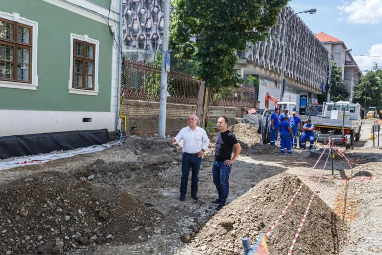 Doi directori din Primăria lui Boc numiți secretari de stat la Ministerul Investiţiilor şi Proiectelor Europene