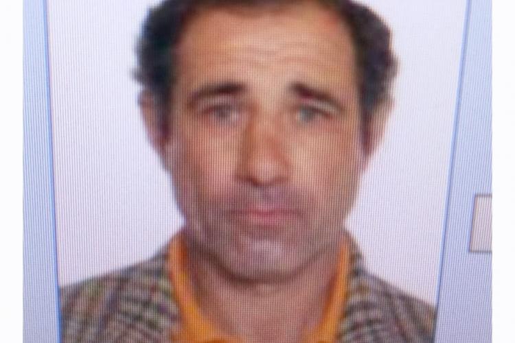 Bărbatul din Cojocna, căutat de polițiștii clujeni încă de duminică, a fost găsit fără suflare pe un drum lăturalnic din localitate