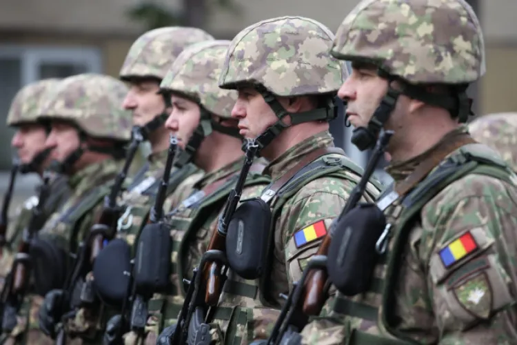 Armata caută voluntari. Câţi bani vor primi românii care se înrolează voluntar, după patru luni de pregătire militară