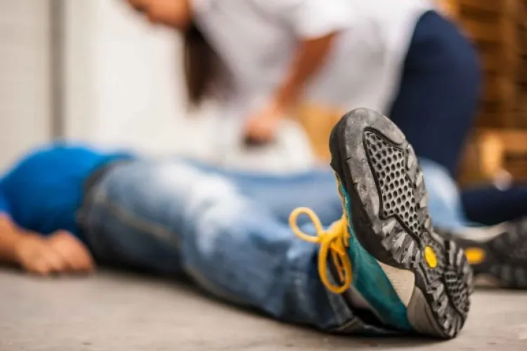 Clujenii au leșinat pe stradă din cauza caniculei. A intervenit echipajul de prim ajutor 