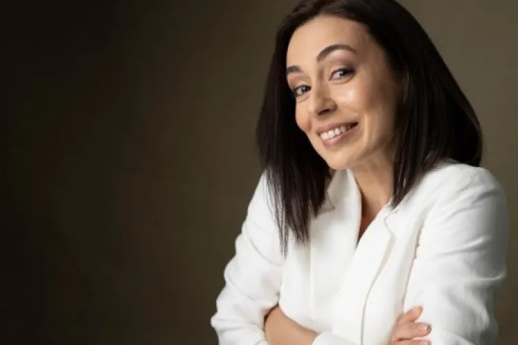 Soția lui Buhnici, Lorena, a jignit GRAV o femeie pe plajă: E o balenuță cu siluetă greu de ținut în frâu   