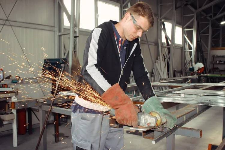 108.000 de contracte part-time au fost desființate în ultima săptămână