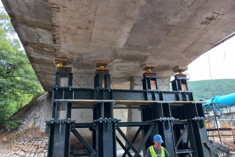 Alin Tișe, pe teren la podul din Gilău, prioritate MAXIMĂ pentru zona de munte: Lucrarea la pod este finalizată! - FOTO   