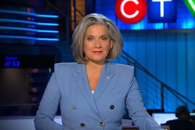 Rușinos! O prezentatoare tv a fost concediată pentru că a încărunțit și a refuzat să-și vopsească părul