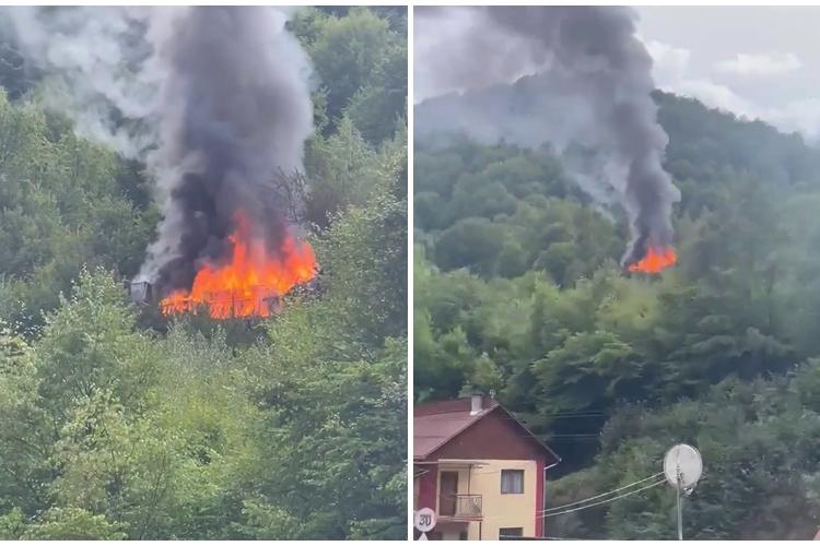 O cabană a ars la o torță la Someșu Rece - VIDEO 