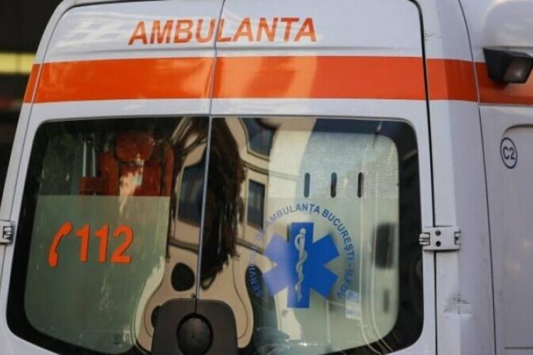 Accident rutier la Turda: Au fost implicate două autoturisme. Un bărbat de 74 de ani a fost rănit