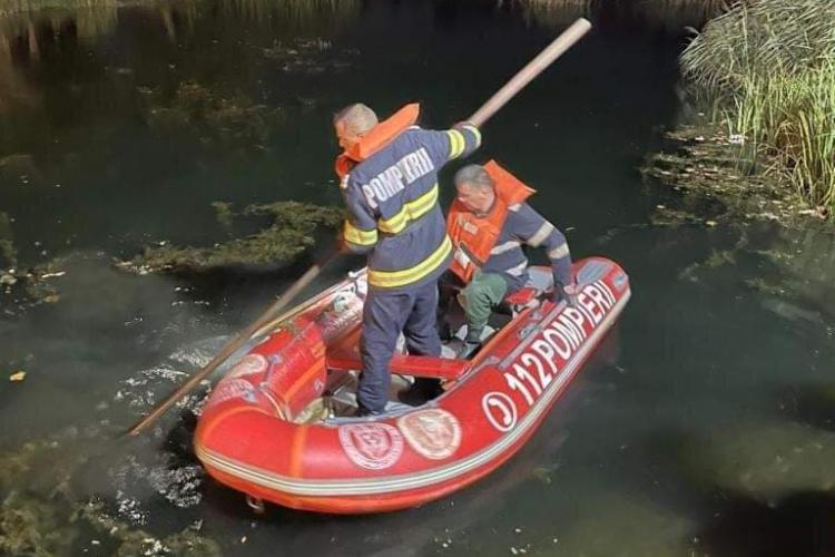 Sfârşit tragic pentru un copil de 13 ani. Băiatul a murit înecat, după ce a căzut în apă într-o zonă de agrement. Prietenul său, salvat în ultima clipă