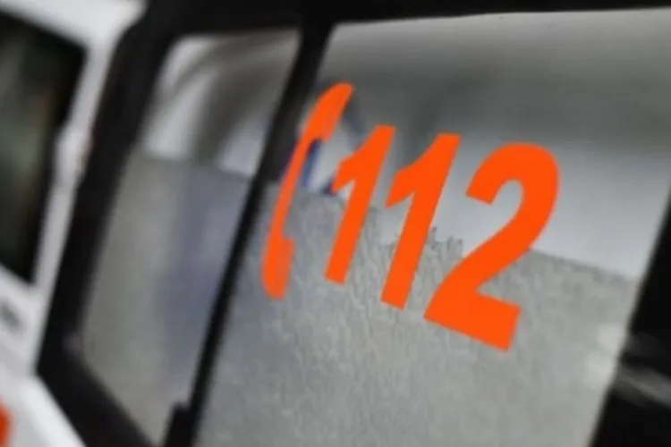 O tânără de 22 de ani a fost omorâtă în bătaie de fratele ei. Polițiștii, sesizați de un cadru medical