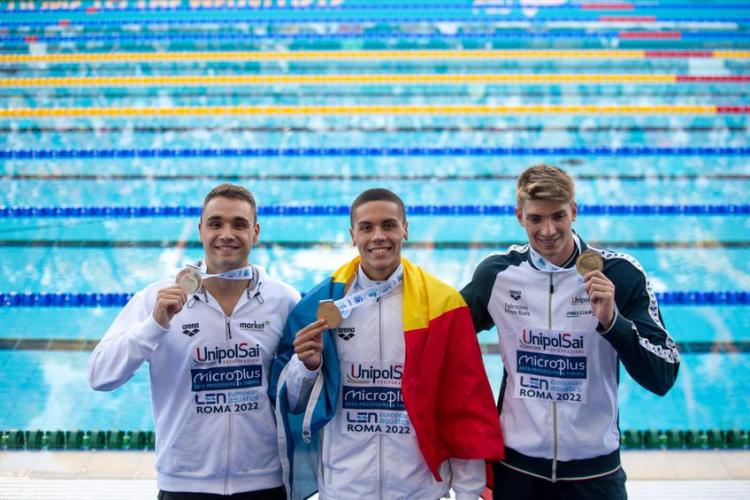 Tricolorul românesc absent de la premierea lui David Popovici. Fantasticul sportiv român a găsit o soluție - FOTO