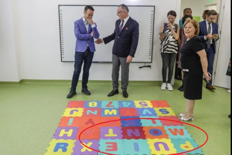 VIDEO - Cîmpeanu și Negoiță, amuzați de mesajul nepotrivit de la o grădiniță din București. Primarul sectorului 3: „Foarte inspirat!”  