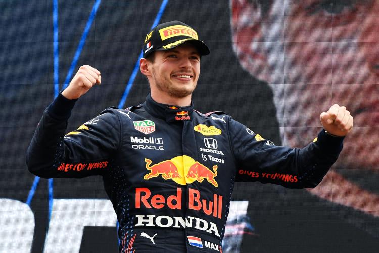 Victorie în Marele Premiu al Italiei, la Monza, pentru Max Verstappen. Pilotul Red Bull l-a învins pe Charles Leclerc, pilot Ferrari