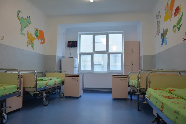 Aproape 30 de copii au ajuns la spital cu simptome de toxiinfecţie alimentară după ce au mers la grădiniță  