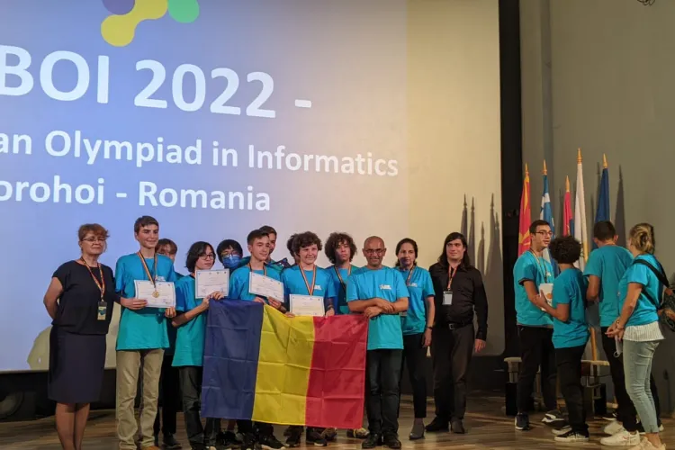 FOTO - Elevii români au obținut aurul și argintul la Olimpiada Balcanică de Informatică pentru Juniori. Un clujean, printre premianți 
