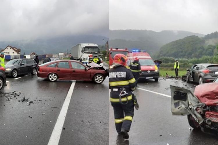 FOTO - Accident grav în Negreni, Cluj, între două autoturisme. Două persoane au ajuns la spital