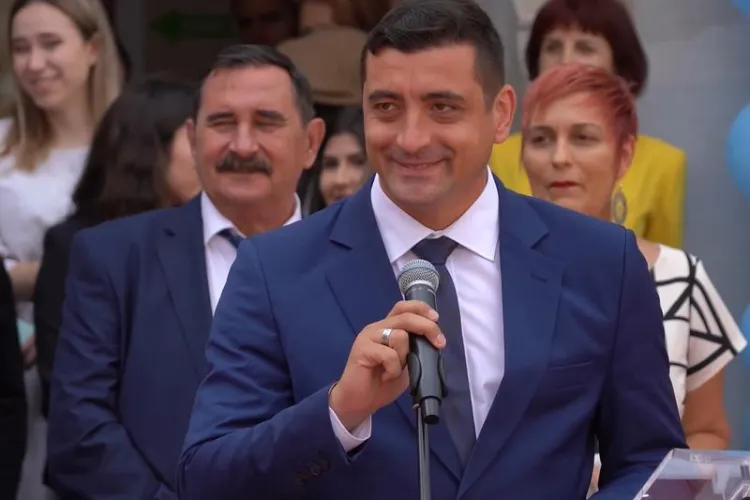 VIDEO - George Simion, liderul AUR, huiduit de elevii unui liceu din capitală. Simion: „Nu este adevărat. Este o minciună cap-coadă”