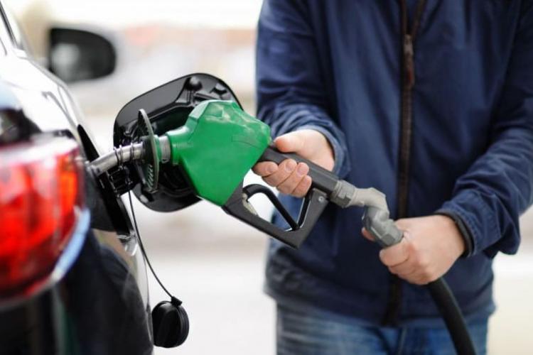 Diferențe tot mai mari între carburanți! Prețul benzinei și al motorinei în Cluj-Napoca, astăzi, 5 septembrie 2022