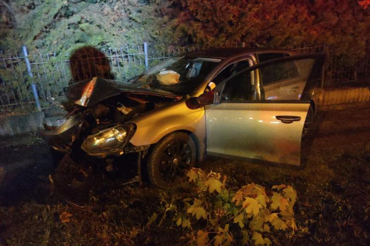 Accident grav pe strada Frunzișului din Cluj-Napoca! Un bărbat, transportat de urgență la spital de către echipajul SMURD
