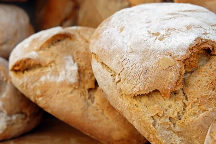 România, pe locul 10 în UE la creșterea prețului pâinii. Cât de mult a crescut prețul unei pâini din 2021 până în prezent