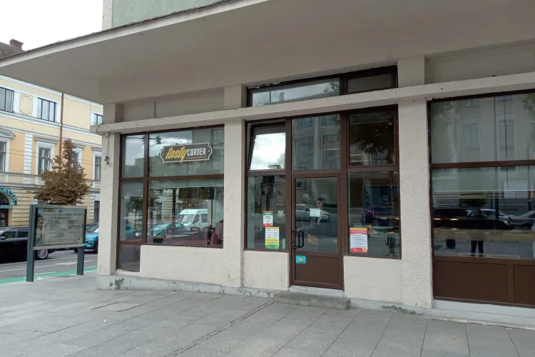 Clujean furios: ”CANTINA FĂRĂ BUDĂ DE LÂNGĂ PRIMĂRIA DE 5 STELE”