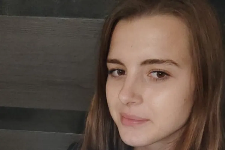 O elevă a dat în judecată Ministerul Educației pentru a-și primi bursa înapoi. O folosea pentru a-și plăti transportul!