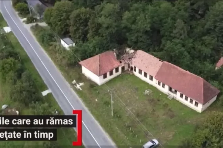 Școli abandonate în Cluj! Puteau fi reutilizate, dar au fost lăsate în paragină și sunt acum imposibil de salvat