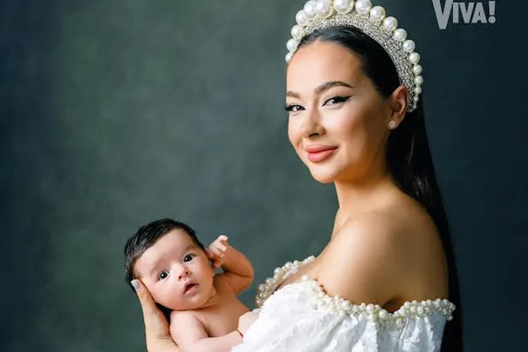 Vlăduța Lupău a vorbit despre alăptatul în public: E ridicol să judeci o femeie!