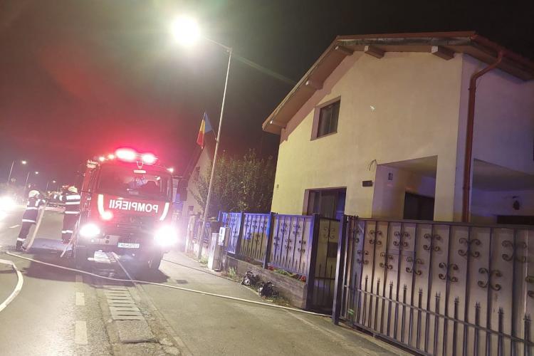 Incendiu violent în Florești! O casă particulară, cuprinsă de flăcări, operațiunile de stingere au durat mai bine de o oră