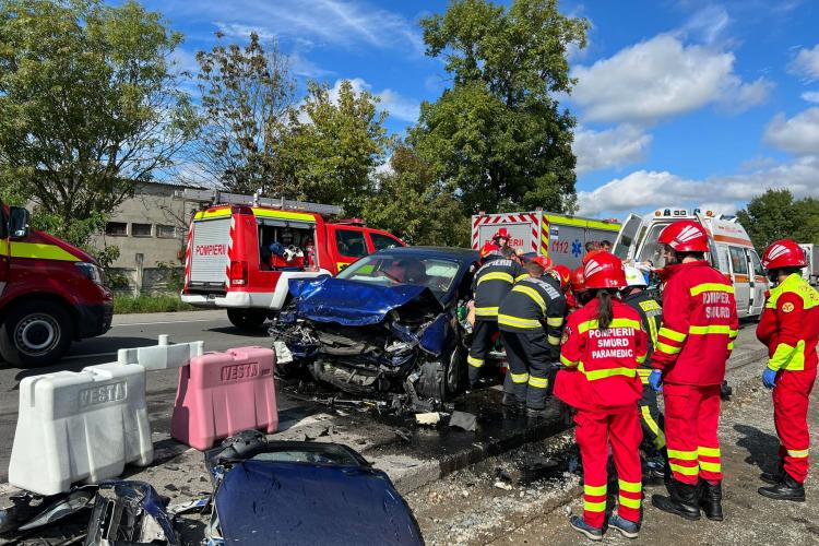 FOTO/VIDEO. Accident grav în Jucu! A fost chemat și elicopterul SMURD de la Jibou