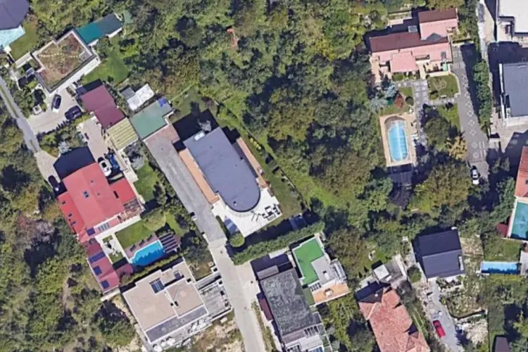 Vilă în Cluj-Napoca la preț de Coasta de Azur. Cât ați plăti pentru această proprietate superbă? - FOTO