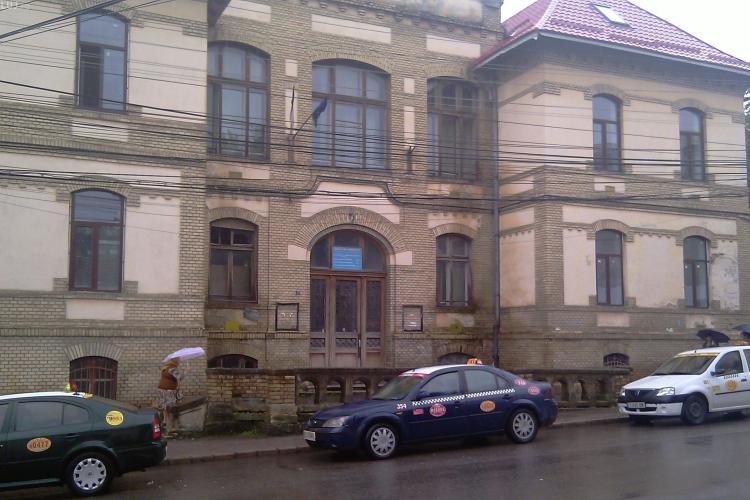 O persoana a căzut de la etaj la Spitalul de Psihiatrie din Cluj-Napoca