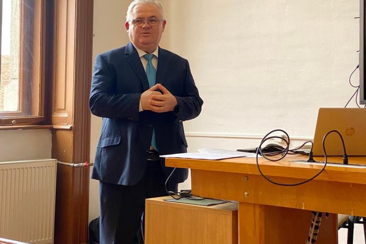 Ciprian Mihali, conferențiar universitar la UBB Cluj, despre plagiatul ministrului Educației: „Imaginea universității românești este din nou terfelită”