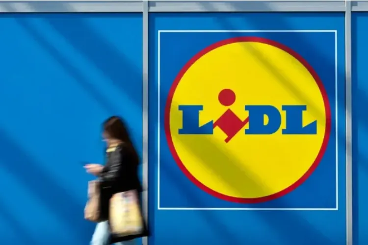 FOTO - Alertă alimentară: Produse cu Salmonella la Lidl. Clienții, avertizați să nu le consume și să le returneze