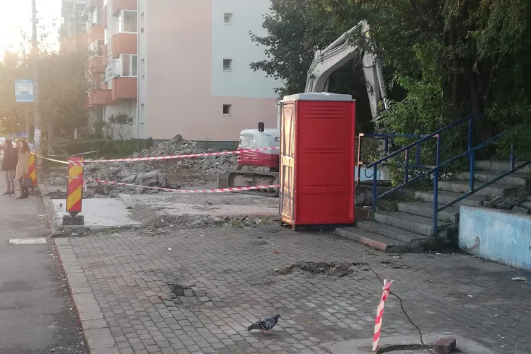 FOTO - Se modernizează stația de autobuz de pe Observatorului. Vezi ce stații de transport în comun urmează să se modernizeze