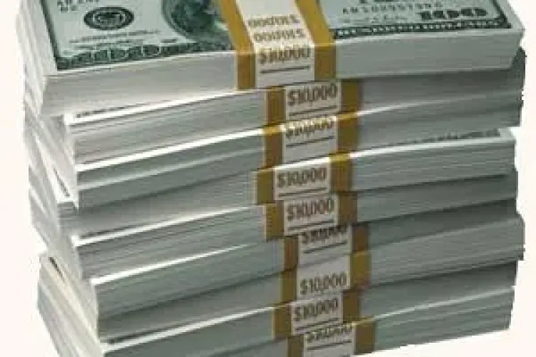 Restantele clujenilor catre banci au crescut intr-o luna cu 71 de milioane de lei