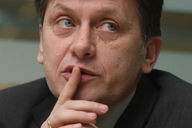 PNL - strans unit in jurul conducatorului iubit