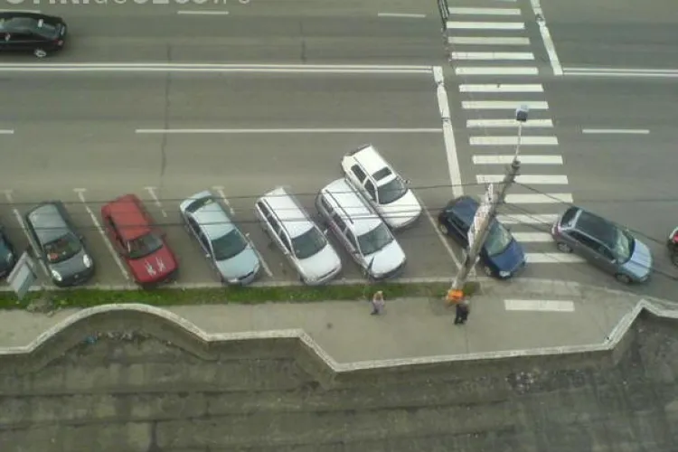 Primaria amenajeaza 700 de locuri de parcare si monteaza noi praguri rutiere