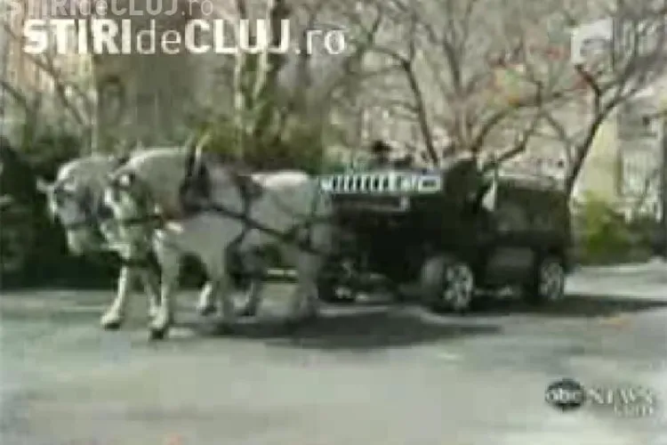 VIDEO - Un american si-a transformat Hummer -ul in caruta