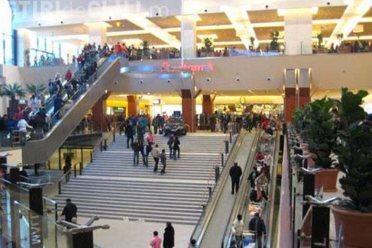 Iulius Mall si hipermarketul Auchan nu vor fi deschise de Paste