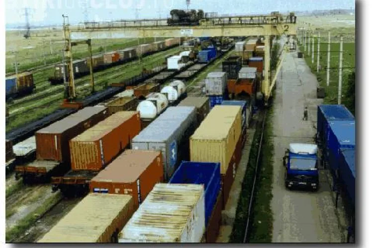 Salariatii de la CFR Marfa au primit doar jumatate din salariul pe februarie