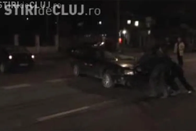 Accident pe strada Corneliu Coposu, din Cluj-Napoca. Soferul unui autoturism Audi a ajuns in stare grava la spital- VIDEO si FOTO